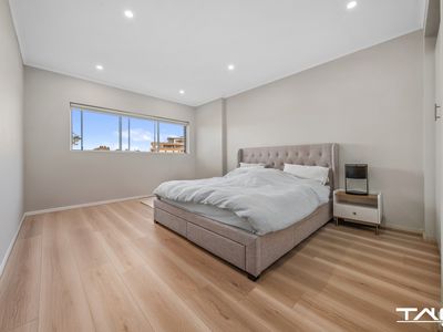 202 / 357-359 Great Western Highway, Wentworthville