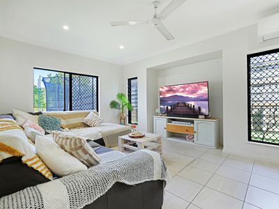 5 Devine Crescent, Gordonvale