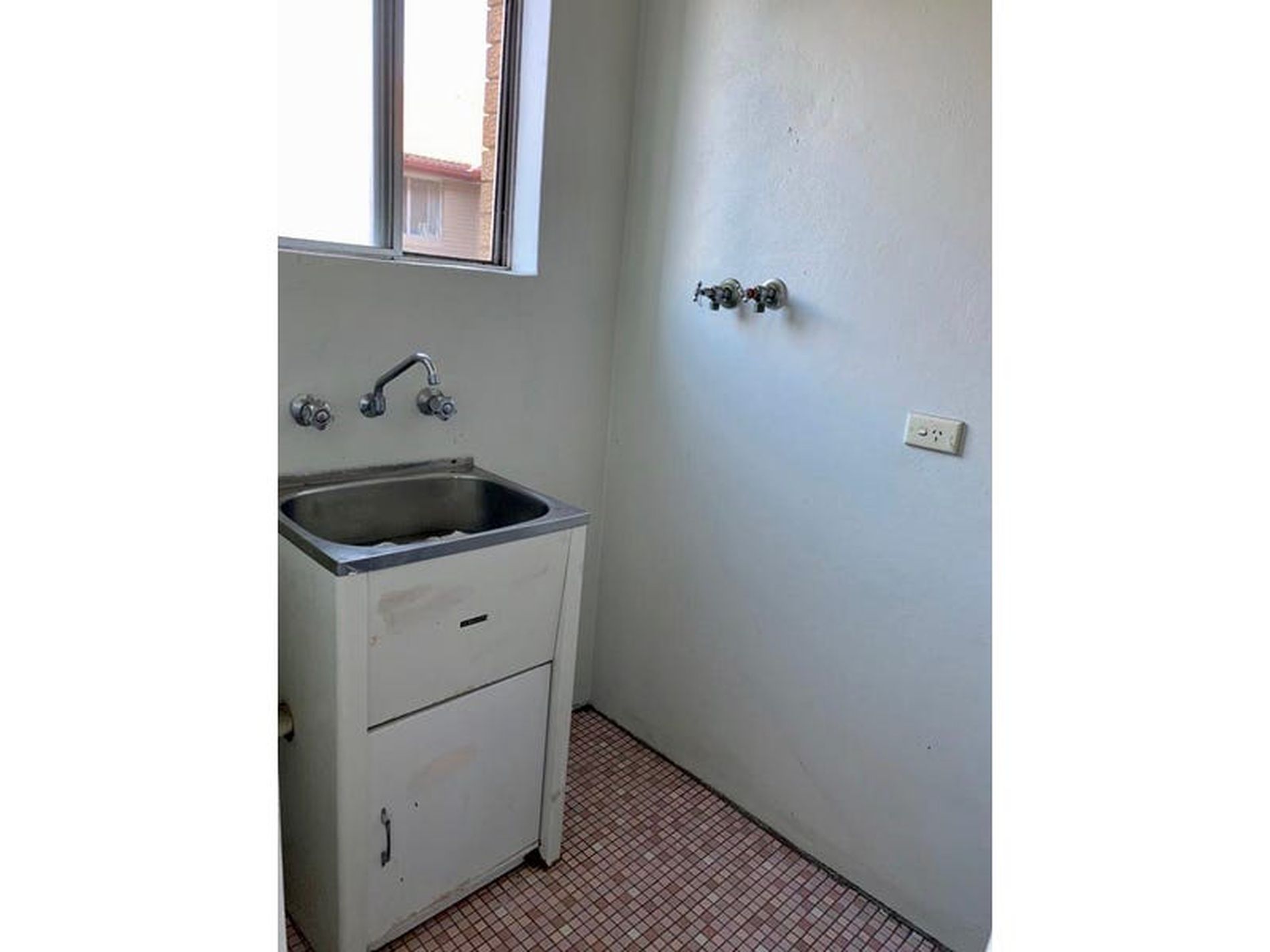 2 / 25-27 Fourth Avenue, Campsie