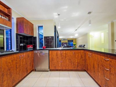 18 Peppermint Crescent, Wyndham Vale