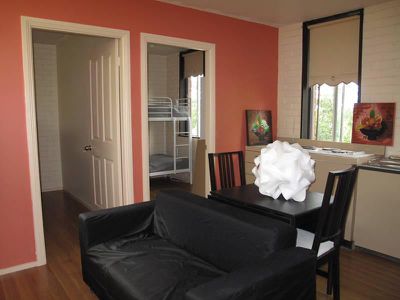 9 Pitt-owen Street, Arncliffe