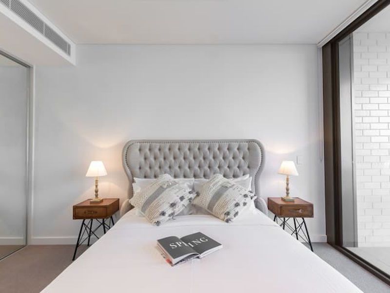 1601 / 83 Harbour Street, Haymarket