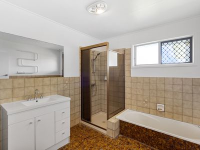 8 Packman Avenue, Rochedale South