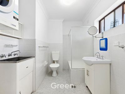 11 / 38 West Pde, West Ryde