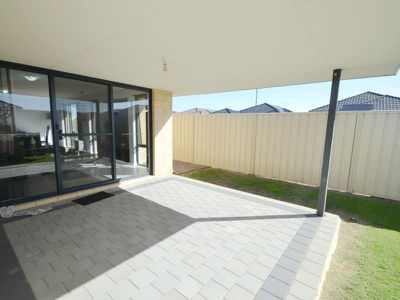 2 Pynsent Lane Street, Canning Vale