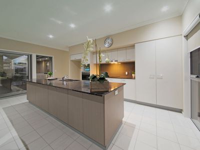 21 Margaret Crescent, Wakerley