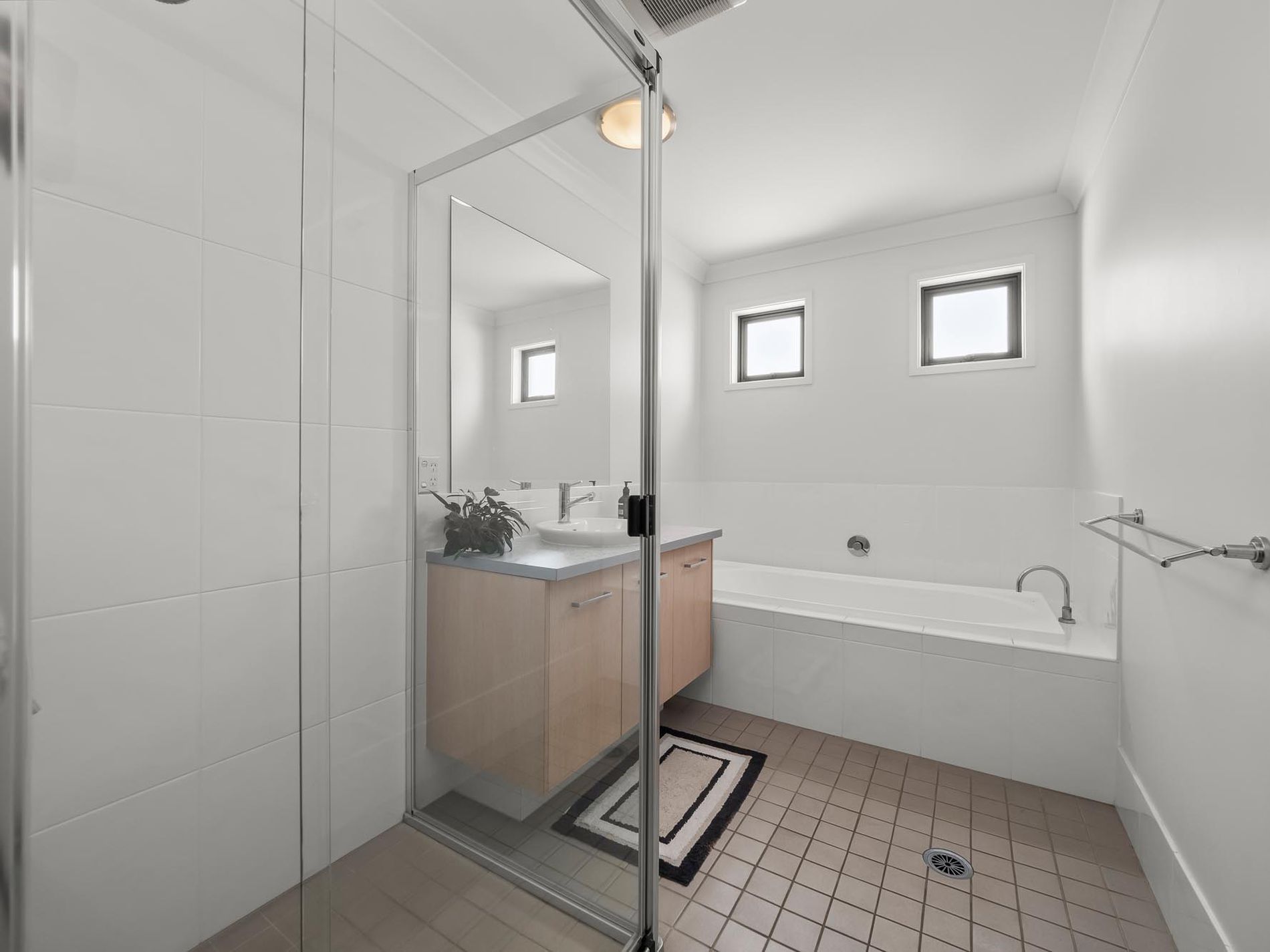 38 Nova Place, Carina