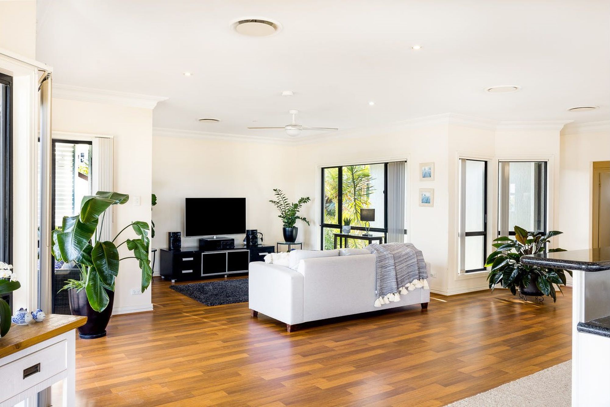 14 Pool Street, Hope Island