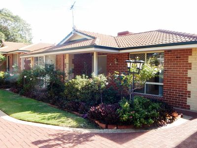 2/42 Dover Road, Scarborough