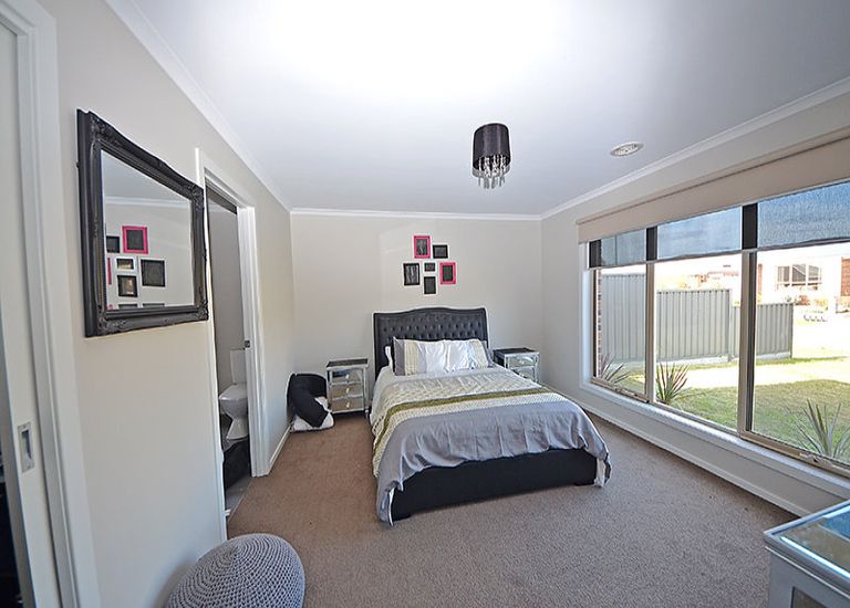 14 Madeira Close, Portland