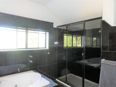 5 Scobie St South, Avenel