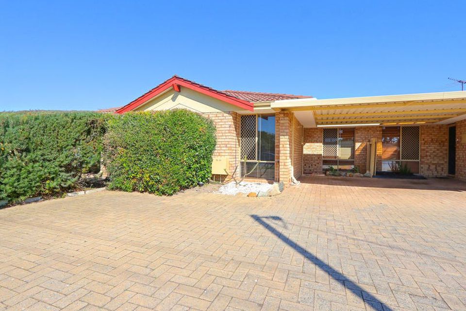 2 / 9 Merope Close , Rockingham