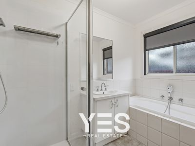 30 Glenn Erin Way, Berwick