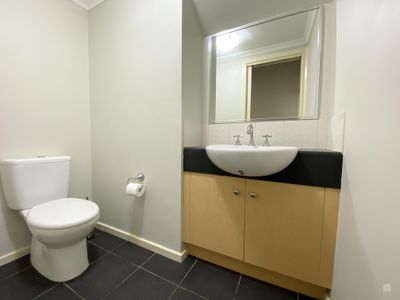 17/51-55 Tullidge Street, Melton