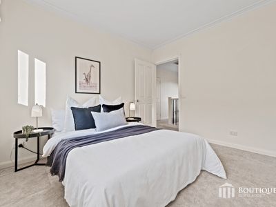 16 Somerset Drive, Dandenong North