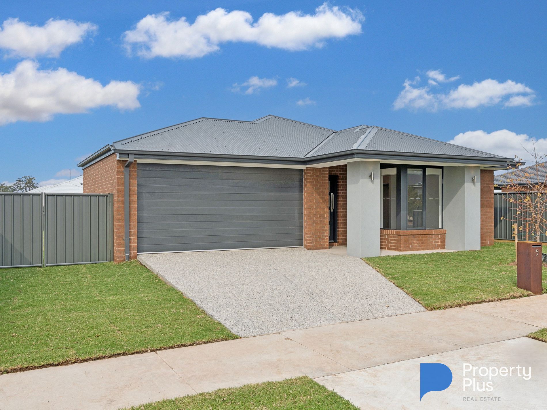 5 Whitelock Drive, Huntly
