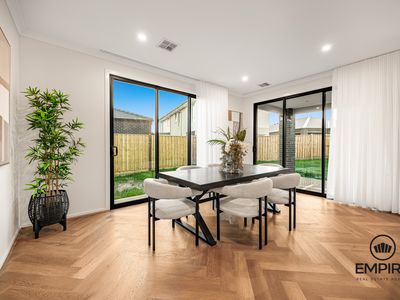 168 Villa Doria Drive, Clyde North