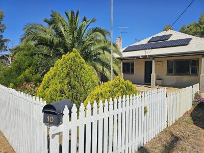 10 Thornton Avenue, Kellerberrin