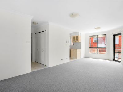 10 / 35-37 Ashburn Place, Gladesville