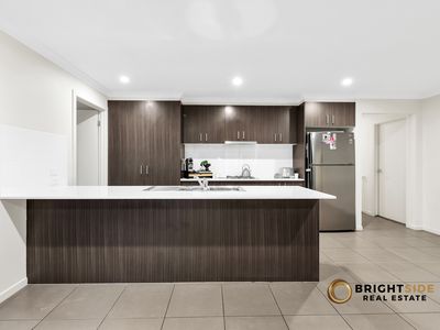 2  Grandstand Cres, Clyde North