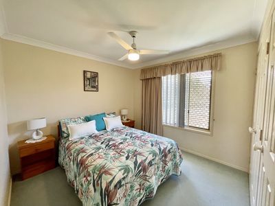 18 Orchid Avenue, Urangan