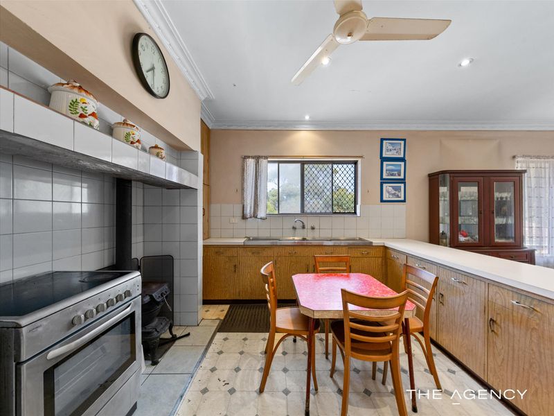 16 Young Place, Hamilton Hill