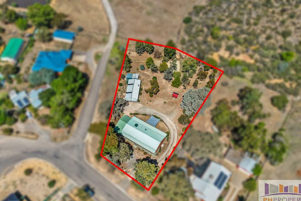 12 Muir Street, Kangaroo Flat