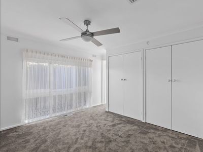 10  Priestley cres , Seymour