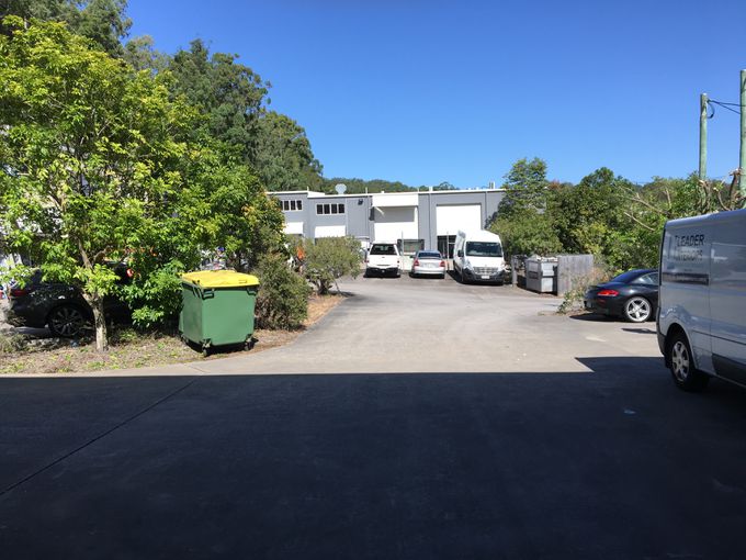 Unit 1, 2, 3 and 4  / 18  Tectonic Crescent , Kunda Park