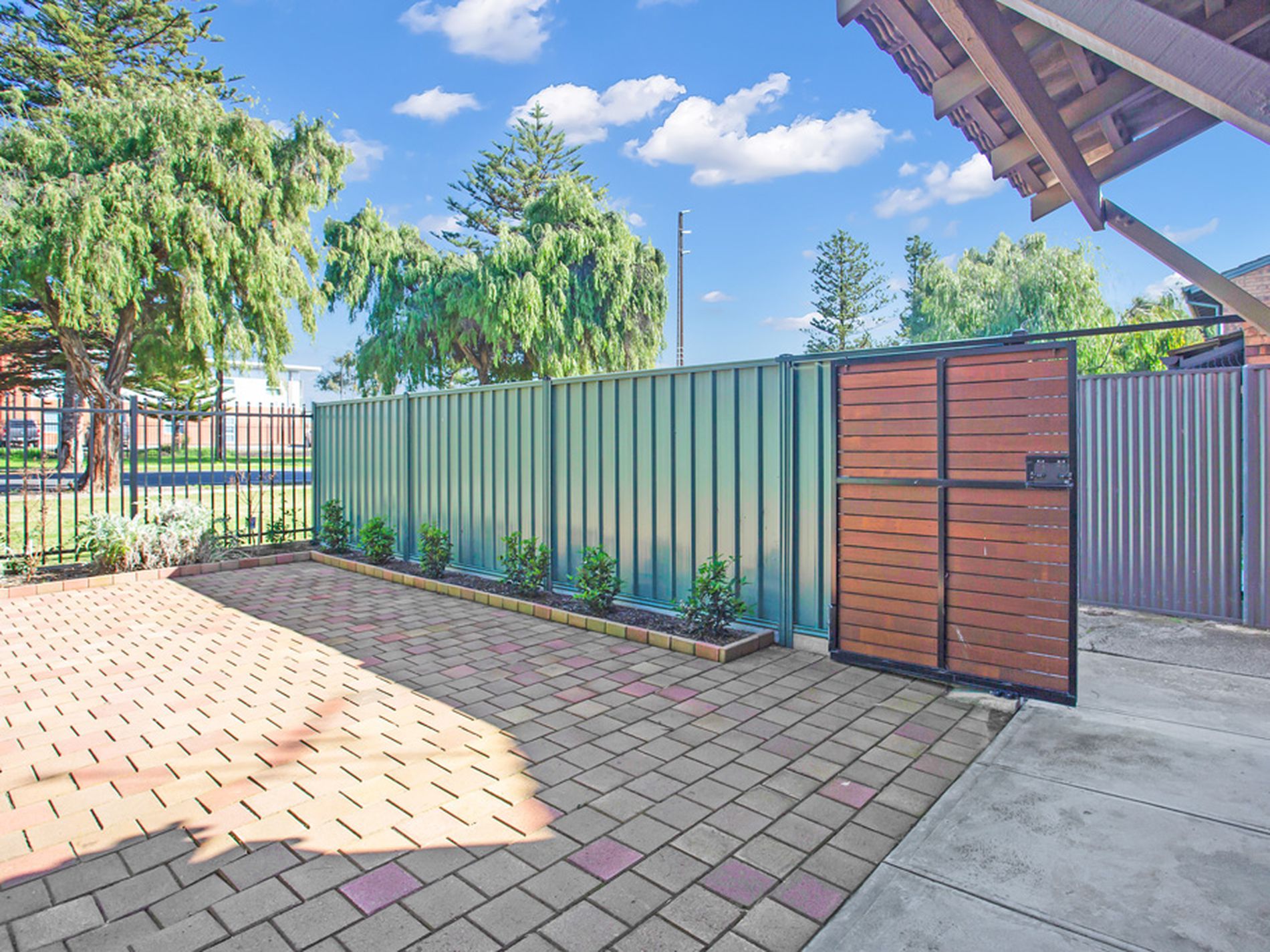 22 Ormiston Court, Taperoo