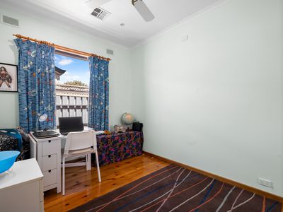 3 Kyarra Street , Taperoo