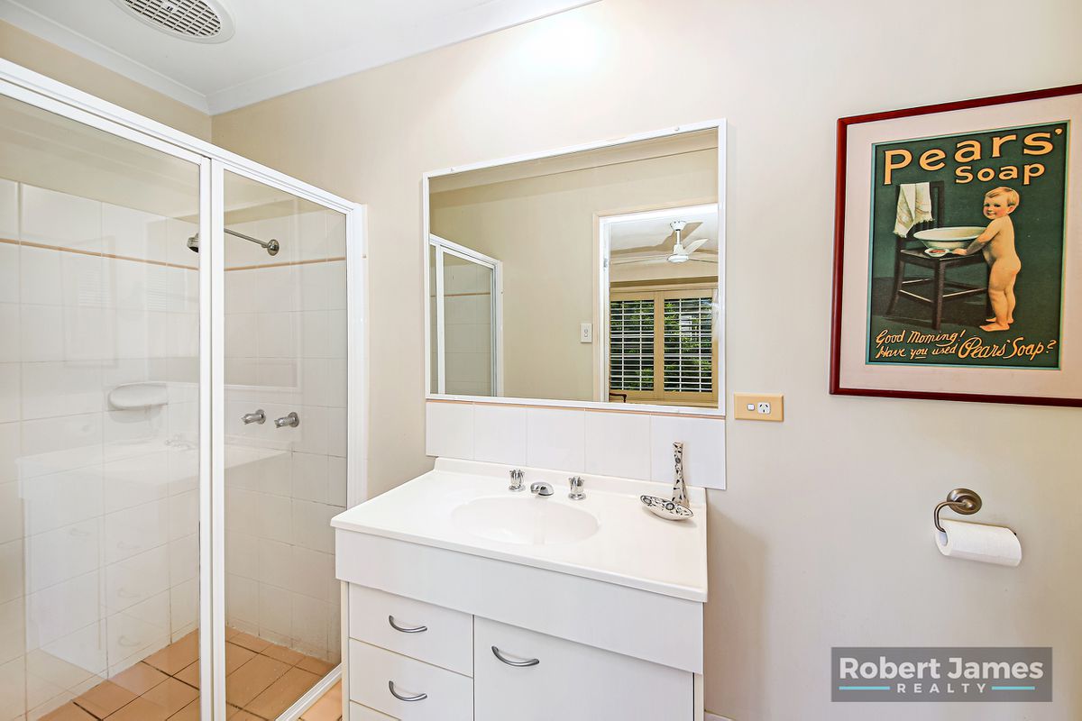 37 Gooloi Court, Tewantin