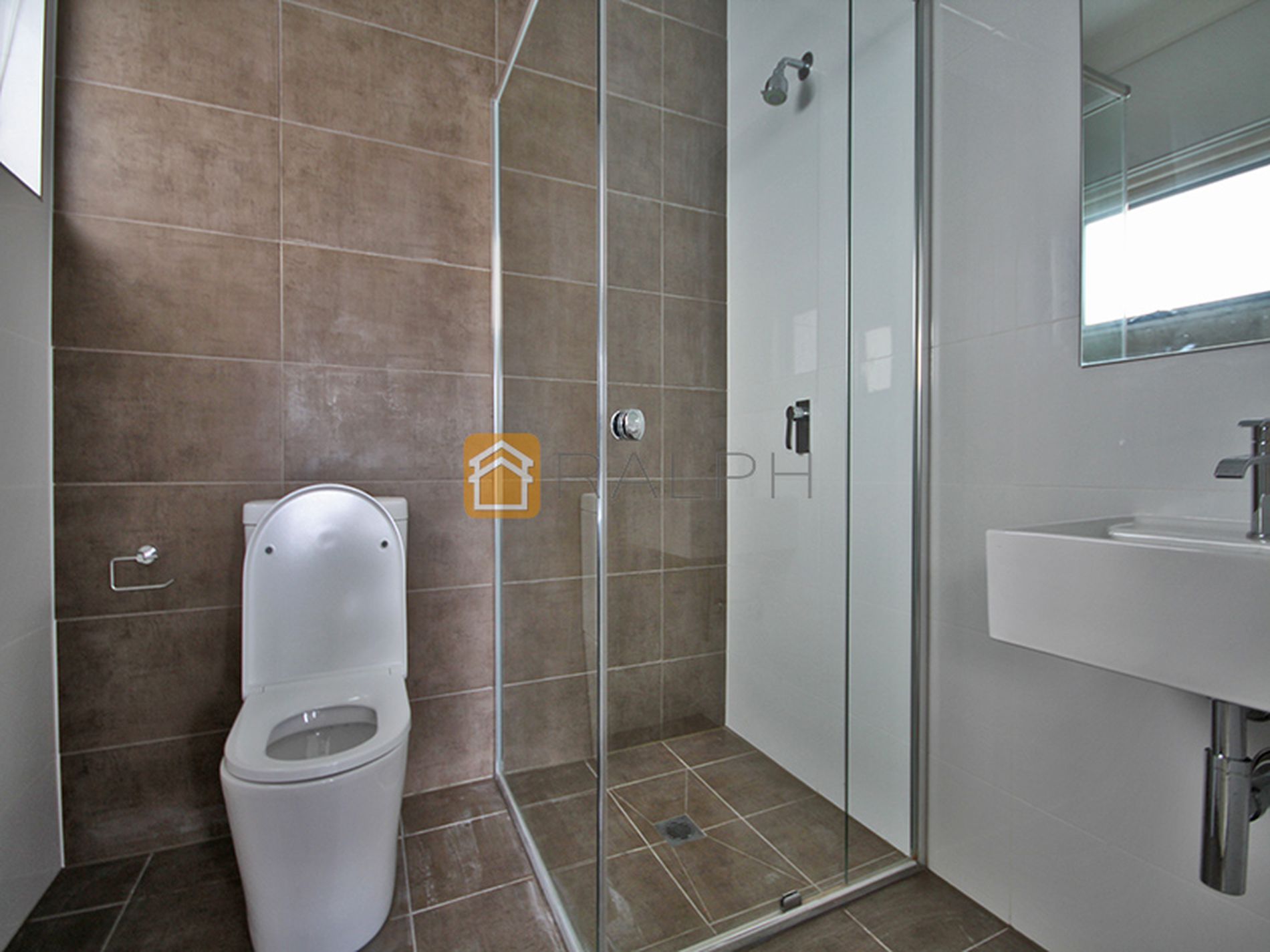 4 / 8 The Boulevarde, Lakemba