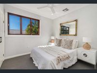 311 Long Street East, Graceville
