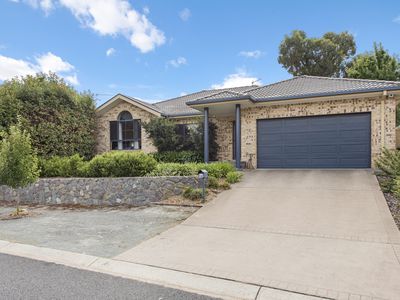 145 Halloran Drive, Jerrabomberra