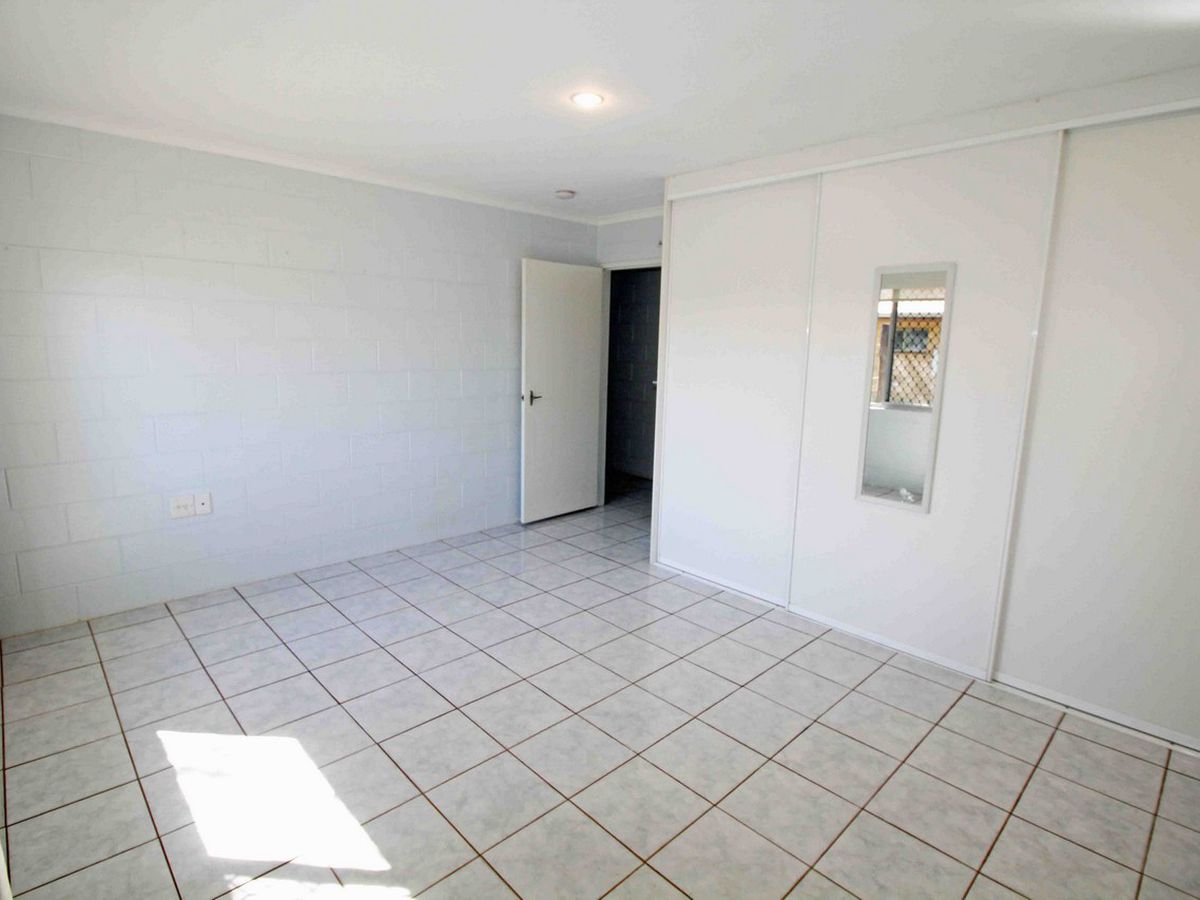 24 Azalea St, Atherton