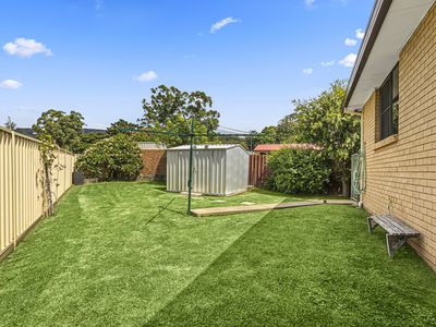 27 Simpson Parade, Albion Park