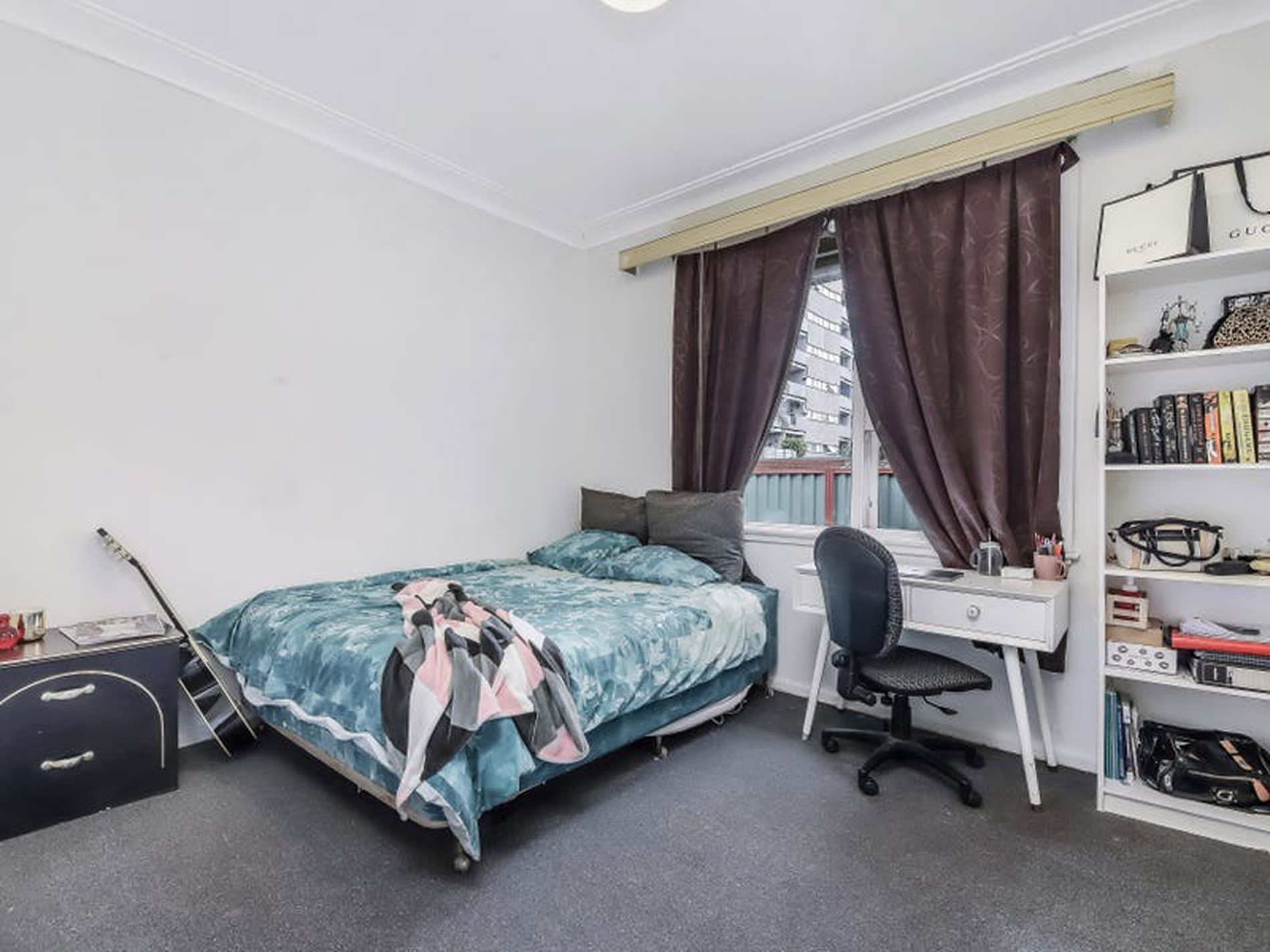 14 Mascot Drive, Eastlakes