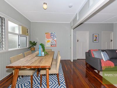 8A Tuffley Street, West End