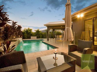 1 Warbler Crescent, Douglas