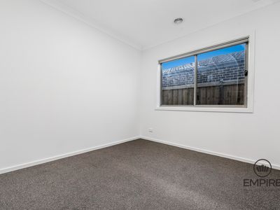 7 Pamir Circuit, Clyde North