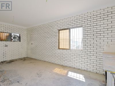 25 Dooley Street, Naval Base