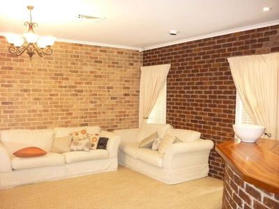 53 Crown Street, Dubbo