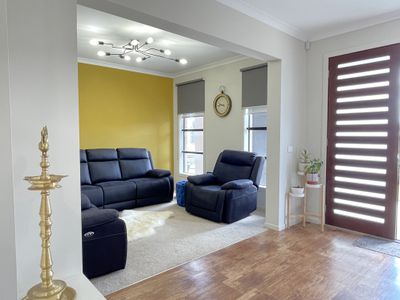 42 Honeycomb Avenue, Manor Lakes