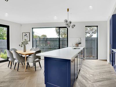 32 Hillside Road, Bulleen