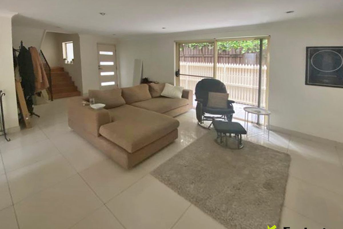 2 / 10 Napier Street, North Strathfield