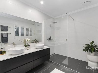 2 Escott Place, Annandale