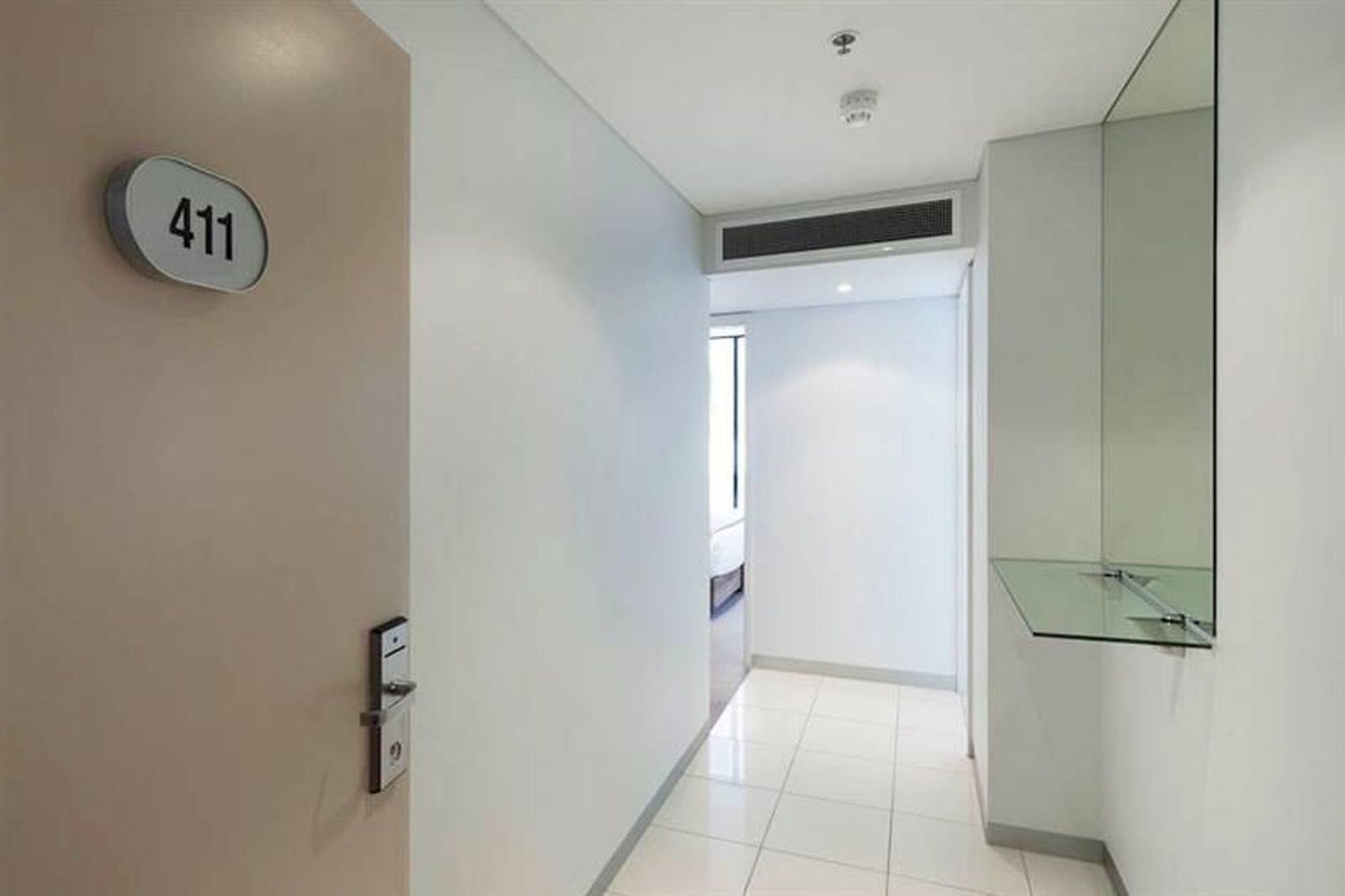 411 / 104 North Terrace, Adelaide