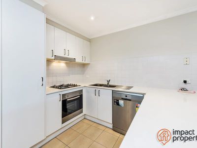 4 / 15 Weavell Place, Kambah