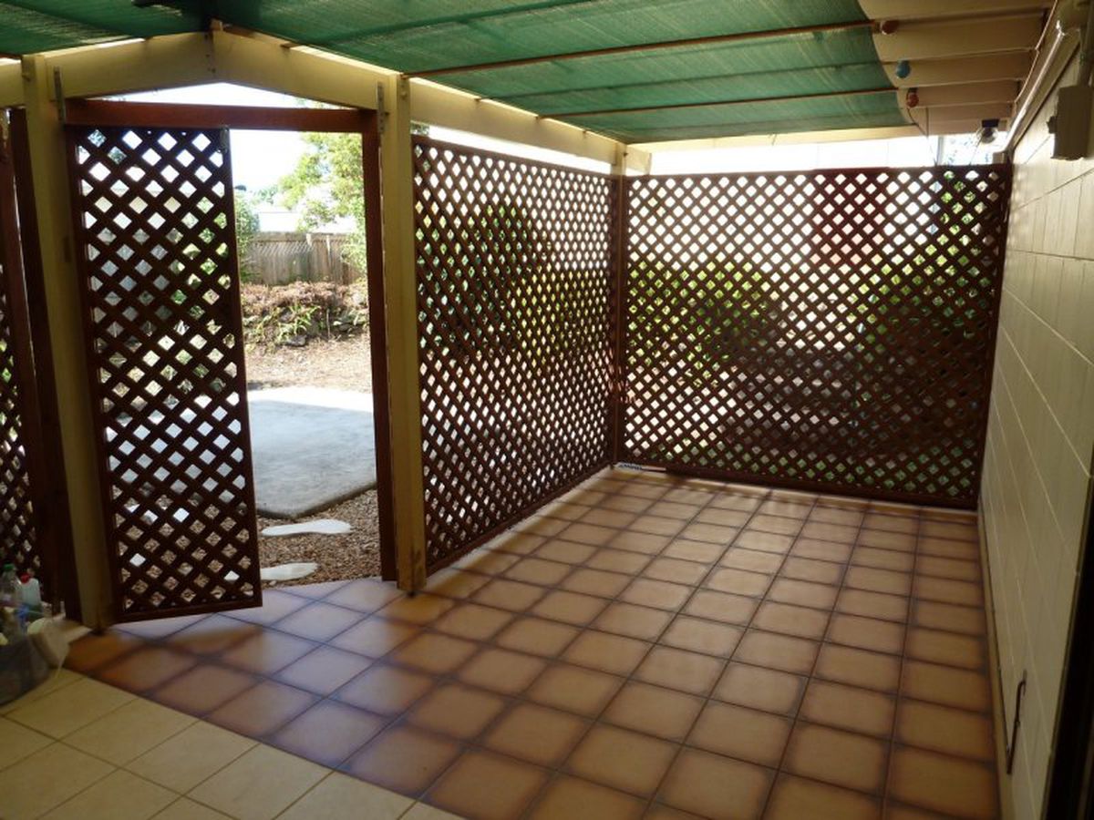 10 Goldview Street, Atherton